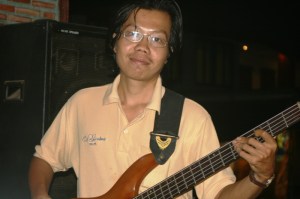 stoneface-basgitarren-som-inte-rorde-manga-ansiktsmuskler